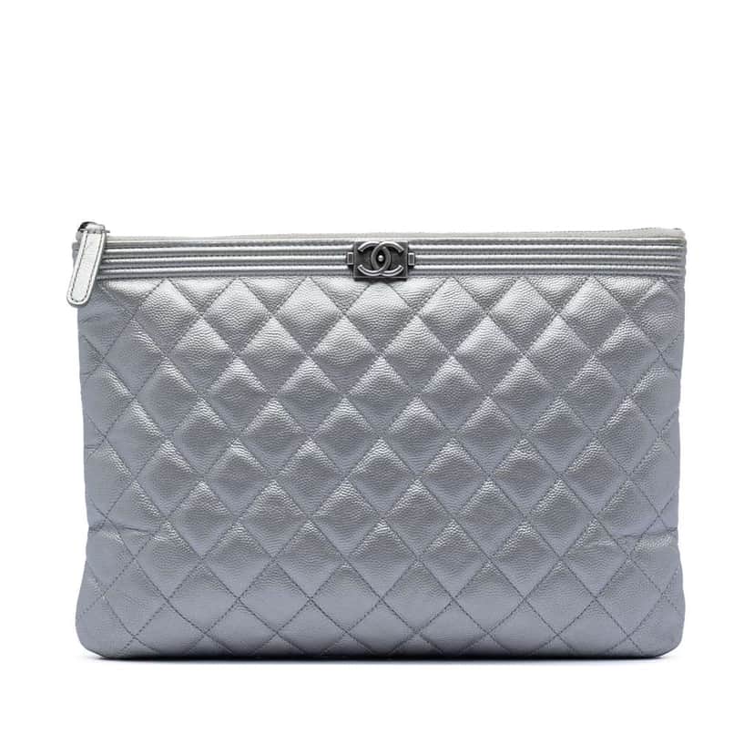 Chanel Medium Quilted Caviar Boy O Case Clutch Silver Leather Very good condition - Front View