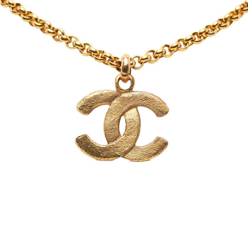 Chanel Gold Plated CC Pendant Necklace Gold Metal Very good condition - Front View