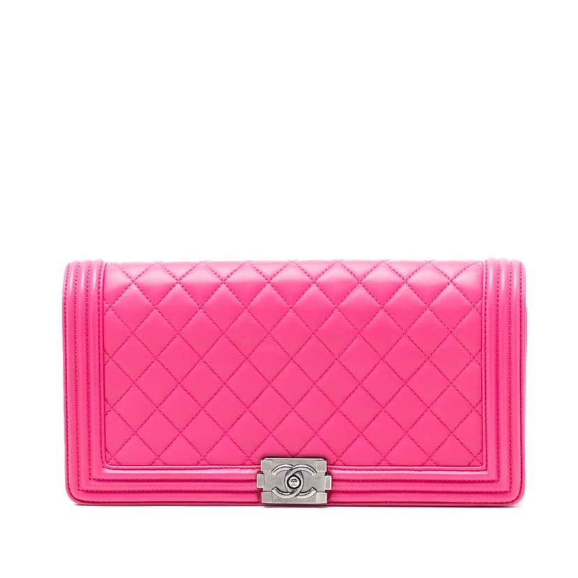 Chanel Quilted Lambskin Boy Flap Clutch Pink Leather Very good condition - Front View