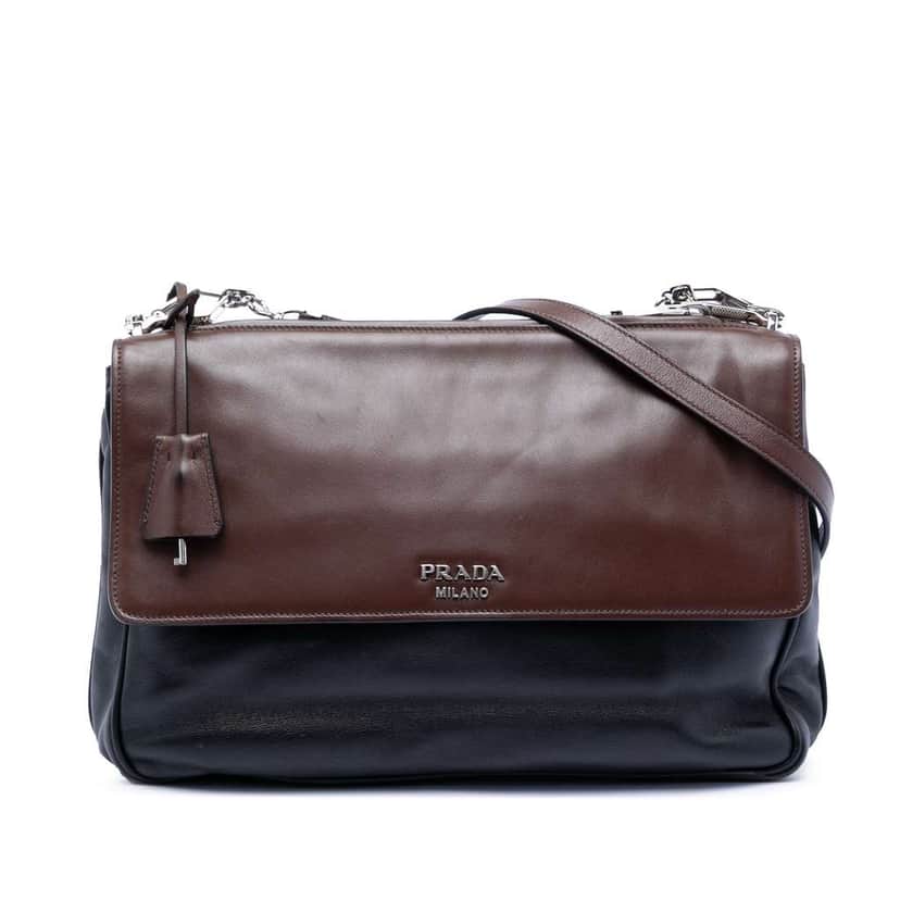 Prada Soft Calfskin Double Sided Flap Messenger Bag Black Leather Very good condition - Front View