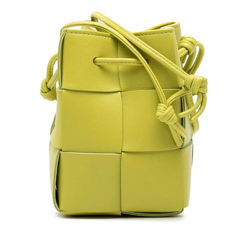 Bottega Veneta Mini Nappa Maxi Intrecciato Cassette Bucket Bag Green Leather Very good condition - Front View
