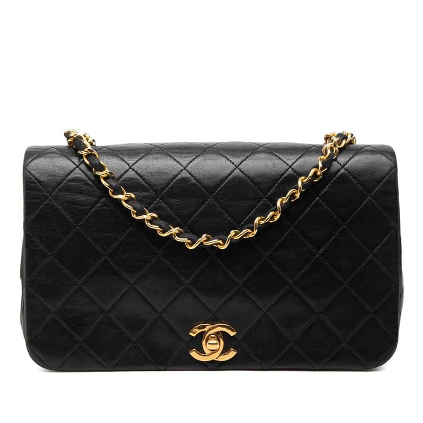 Chanel Medium Quilted Lambskin Full Flap Black Leather Very good condition - Front View
