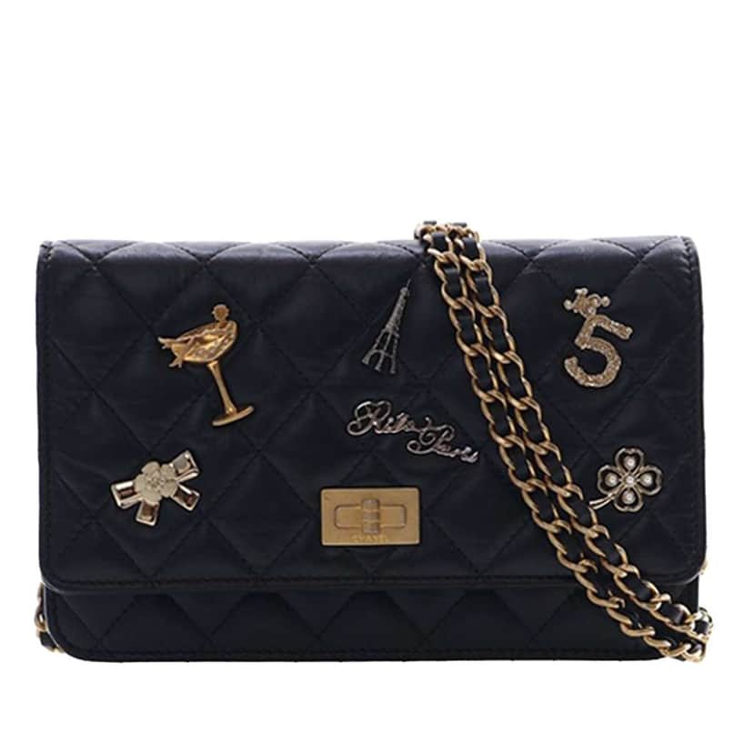Chanel Quilted Aged Calfskin Reissue 2.55 Lucky Charms Wallet On Chain Black Leather Good condition - Front View