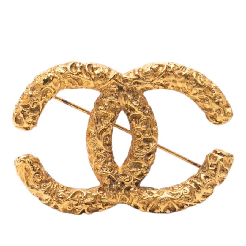 Chanel CC Gold Plated Embossed Logo Brooch Gold Metal Very good condition - Front View
