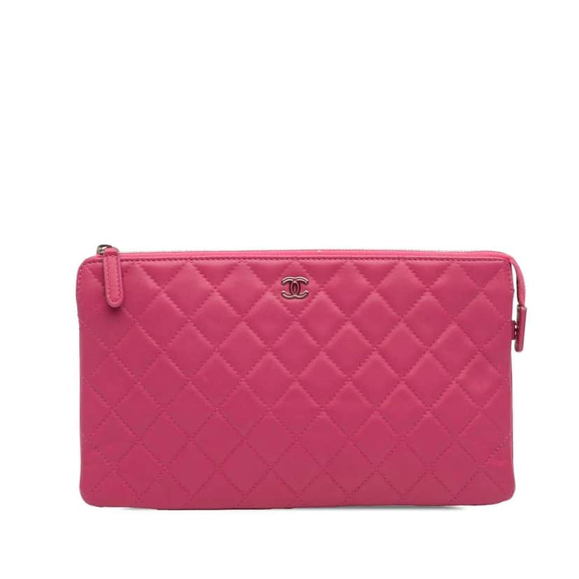 Chanel Quilted Caviar CC Enamel Double Zip Clutch Pink Leather Very good condition - Front View