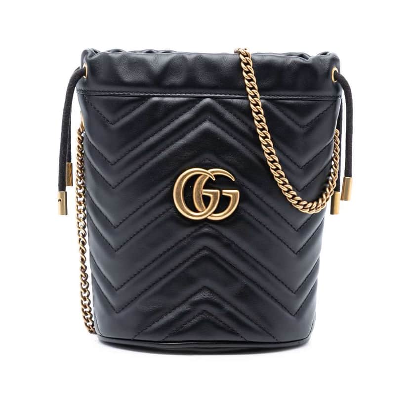 Gucci Small GG Marmont Leather Matelasse Bucket Bag Black Leather Good condition - Front View