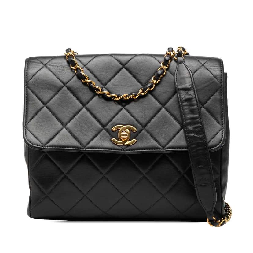 Chanel CC Quilted Lambskin Single Flap Black Leather Very good condition - Front View