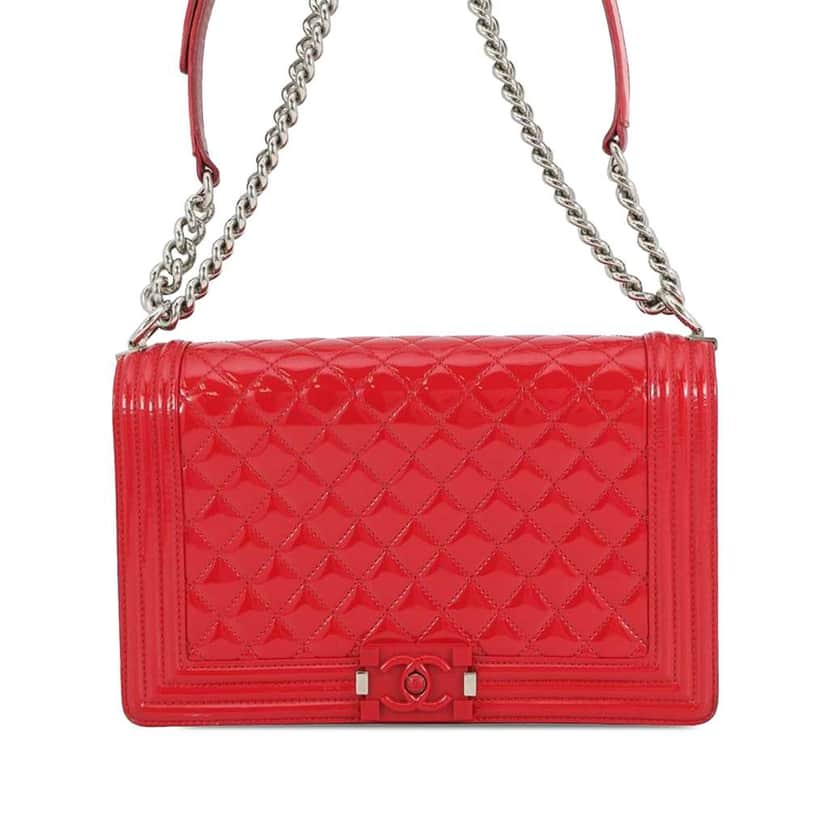 Chanel Medium Quilted Patent Acrylic Boy Flap Red Leather Very good condition - Front View