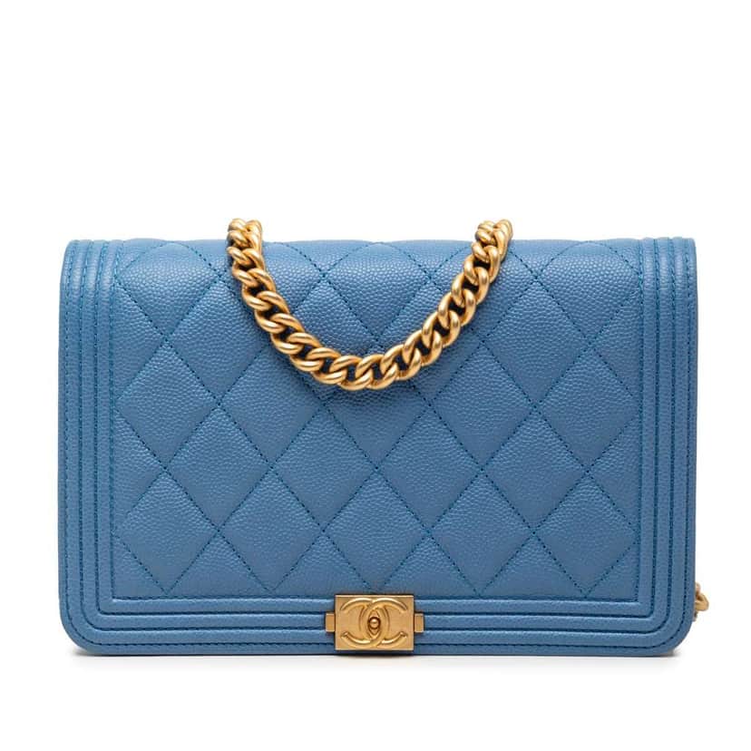 Chanel Quilted Caviar Boy Wallet on Chain Blue Leather Very good condition - Front View