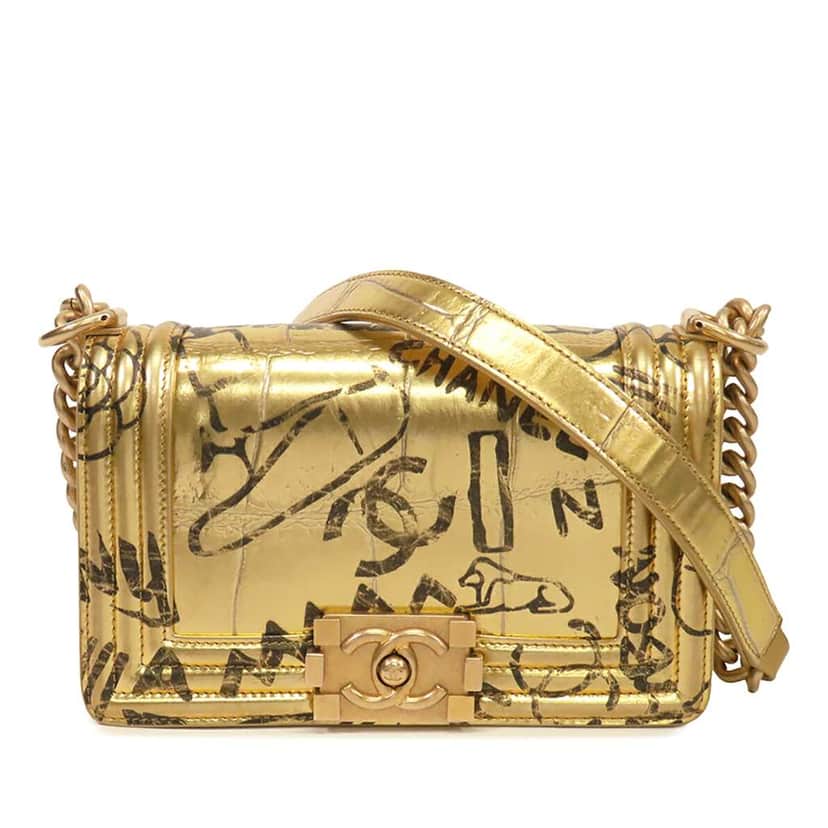 Chanel Small Croc Embossed Leather Graffiti Cocodile Boy Flap Gold Leather Very good condition - Front View