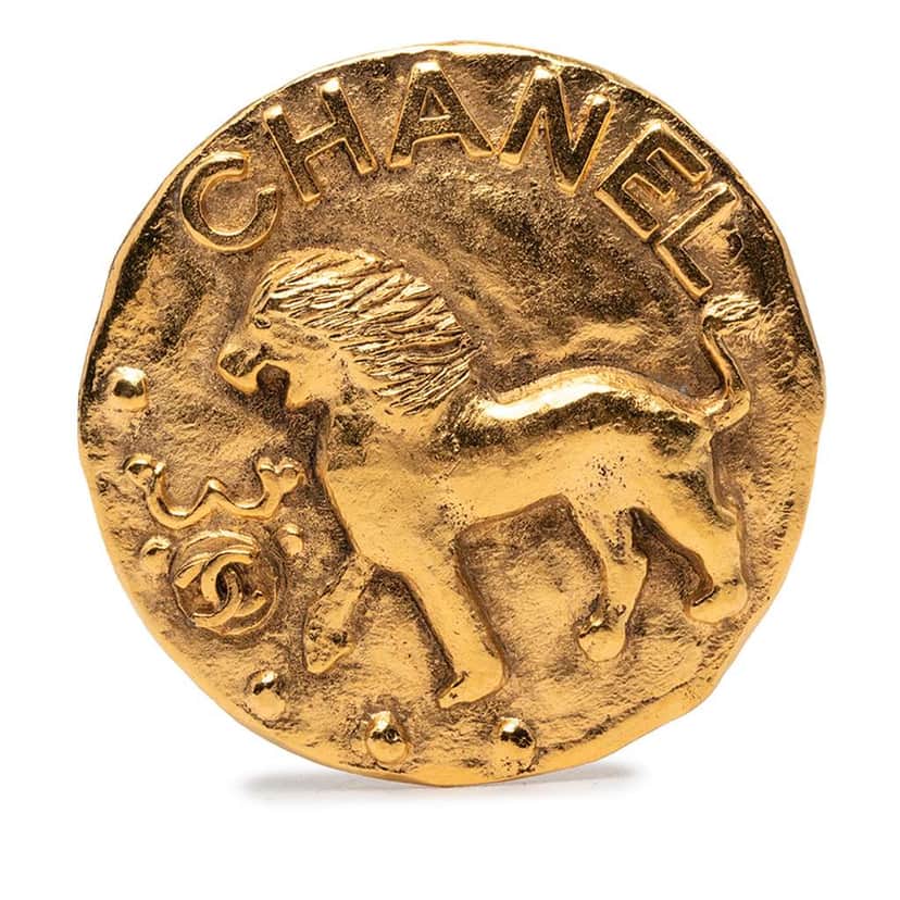 Chanel CC Gold Plated Round Lion Brooch Gold Metal Very good condition - Front View