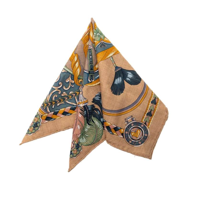 Hermès Harnais de Coeur Cashmere Silk Scarf 45 Brown Wool Very good condition - Front View