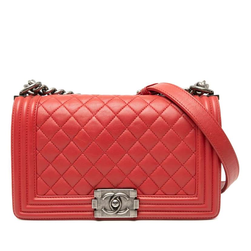 Chanel Old Medium Quilted Lambskin Boy Flap Red Leather Very good condition - Front View