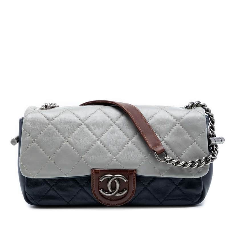 Chanel Medium Quilted Tricolor Lambskin Country Chic Flap Blue Leather Good condition - Front View