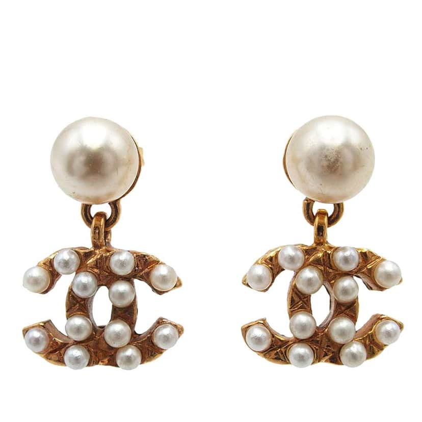 Chanel CC Gold Plated Faux Pearl Drop Push Back Earrings Gold Metal Very good condition - Front View