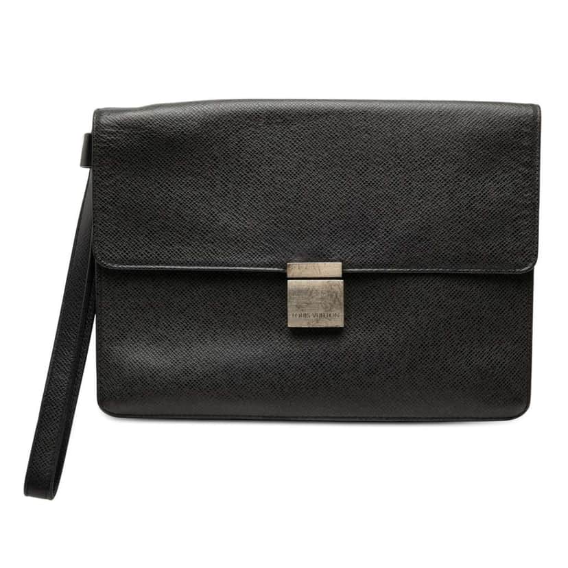 Louis Vuitton Taiga Selenga Black Leather Very good condition - Front View