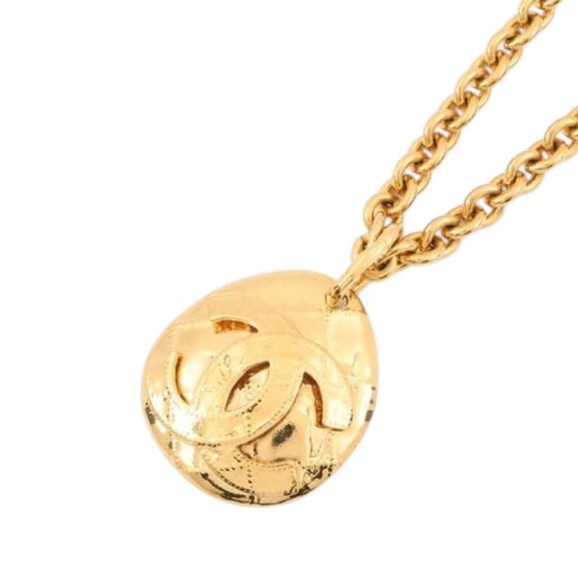Chanel CC Gold Plated Quilted Pendant Necklace Gold Metal Very good condition - Front View