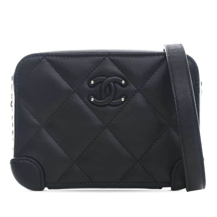 Chanel Mini Quilted Lambskin Covered CC Camera Bag Black Leather Very good condition - Front View