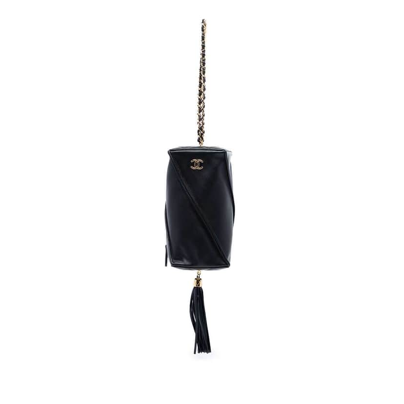 Chanel Metiers d'Art CC Lambskin Tassel Rectangle Clutch with Chain Black Leather Very good condition - Front View