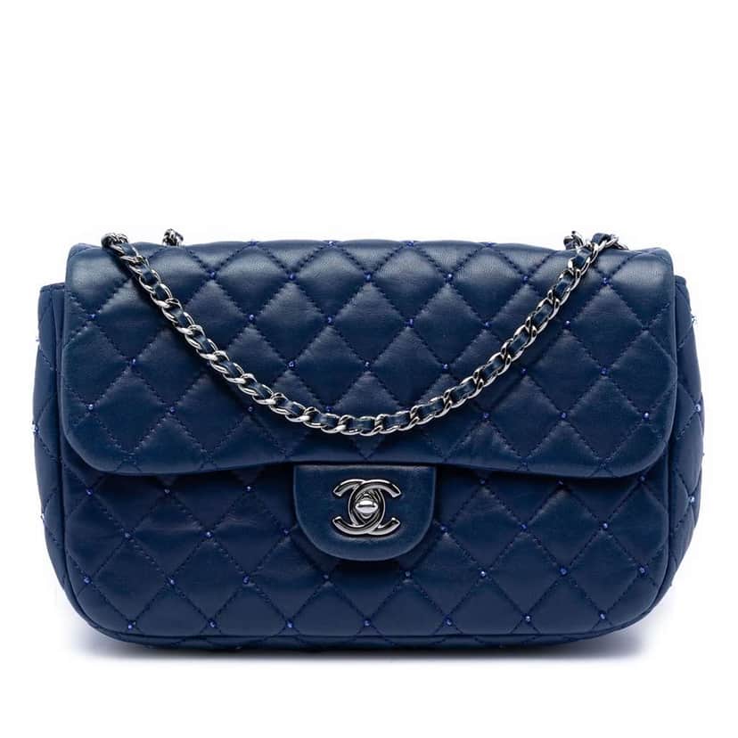 Chanel Small Quilted Lambskin Beaded Single Flap Blue Leather Very good condition - Front View