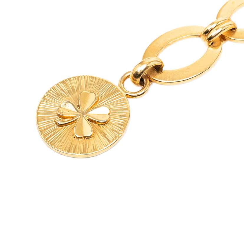 Chanel Gold Plated Clover Medallion Chain Belt Gold Metal Very good condition - Front View