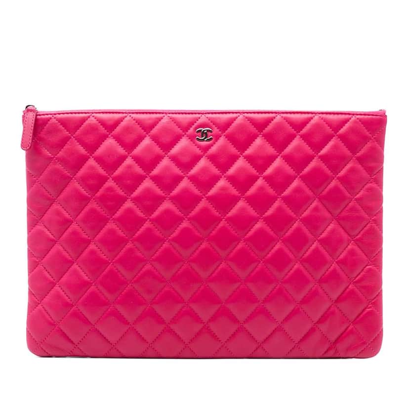 Chanel Large Quilted Lambskin O Case Clutch Pink Leather Very good condition - Front View
