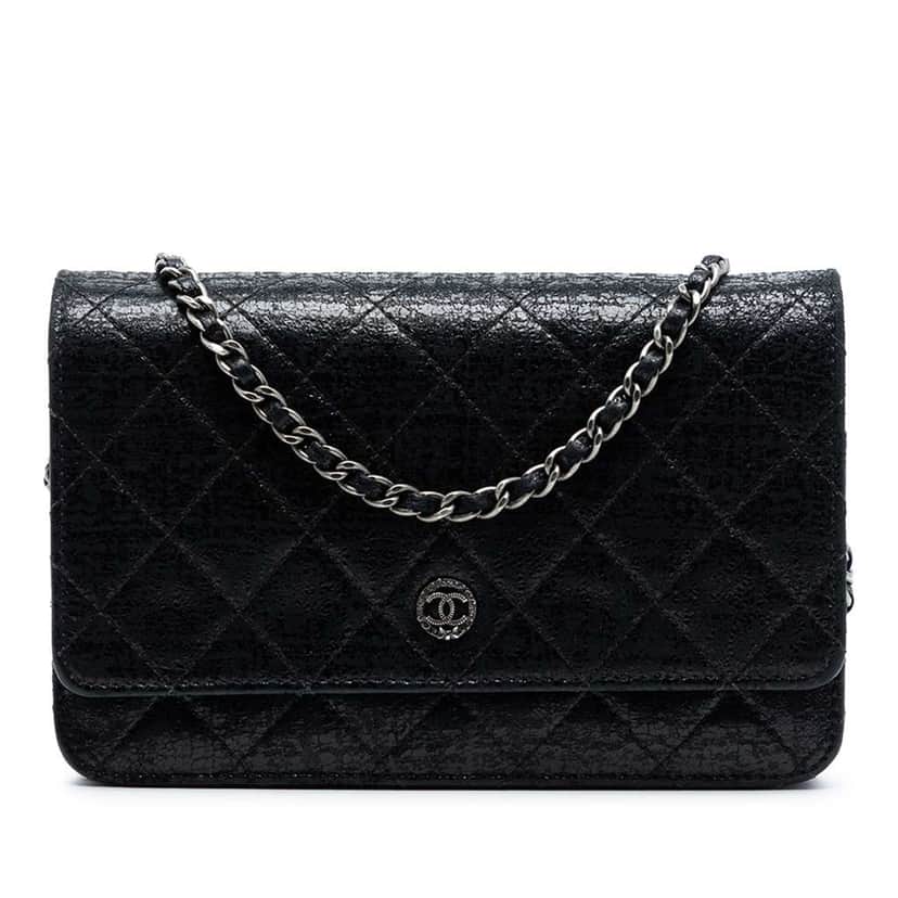 Chanel CC Quilted Crinkled Patent Wallet On Chain Black Leather Very good condition - Front View