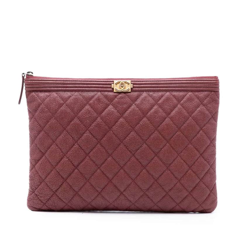 Chanel Medium Quilted Caviar Boy O Case Clutch Red Leather Very good condition - Front View