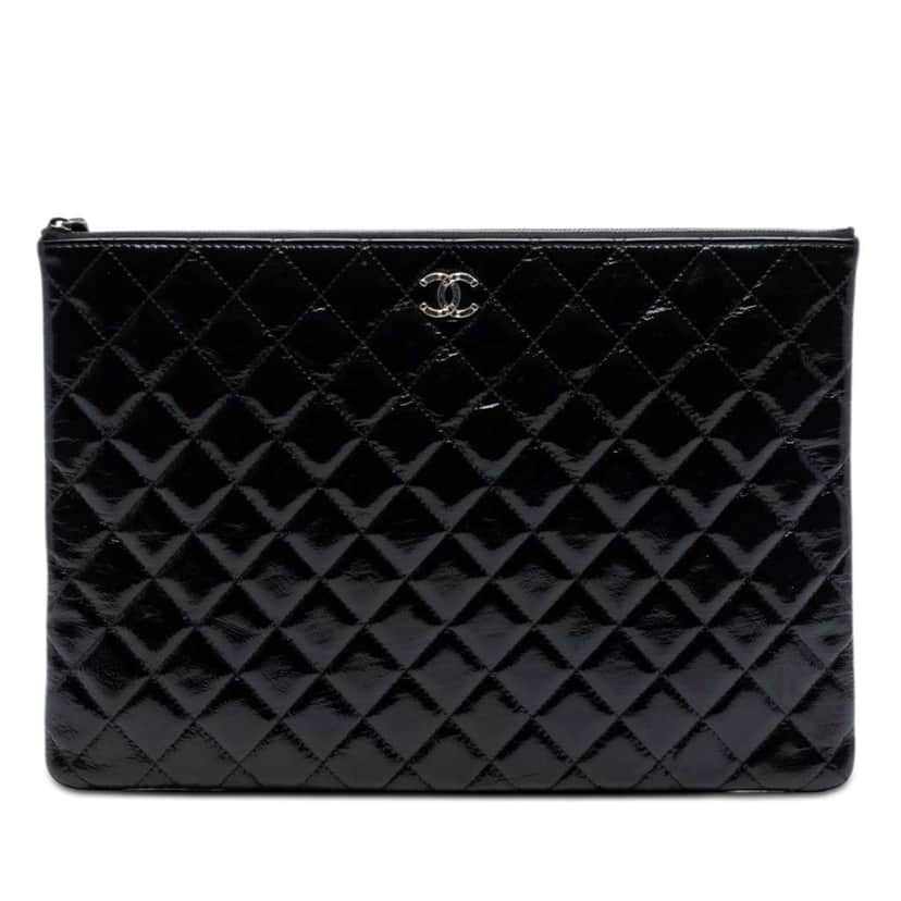 Chanel Large Quilted Patent O Case Clutch Black Leather Very good condition - Front View