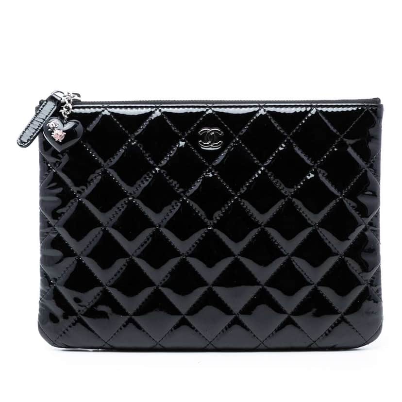 Chanel Small Quilted Patent O Case Clutch Black Leather Very good condition - Front View