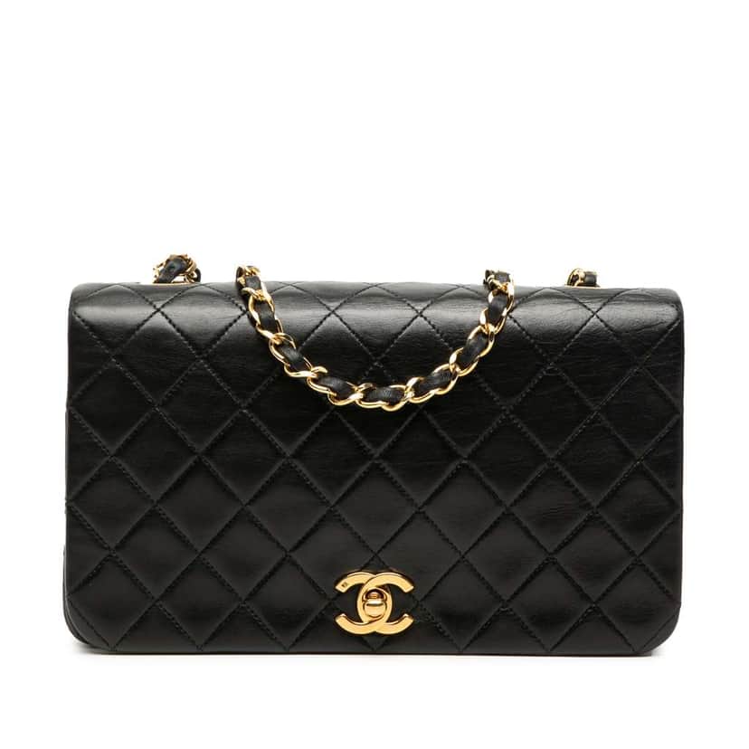 Chanel CC Quilted Lambskin Full Flap Black Leather Very good condition - Front View