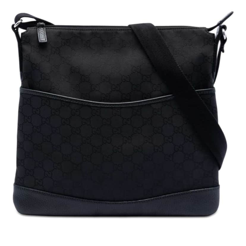 Gucci GG Nylon Flat Messenger Bag Black Very good condition - Front View