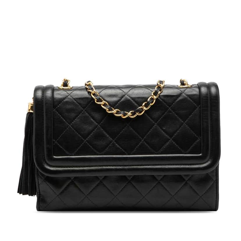 Chanel Quilted Lambskin Tassel Flap Black Leather Very good condition - Front View