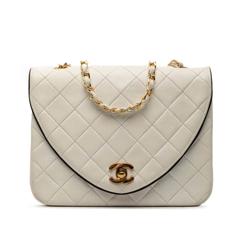 Chanel CC Quilted Lambskin Chain Flap White Leather Very good condition - Front View
