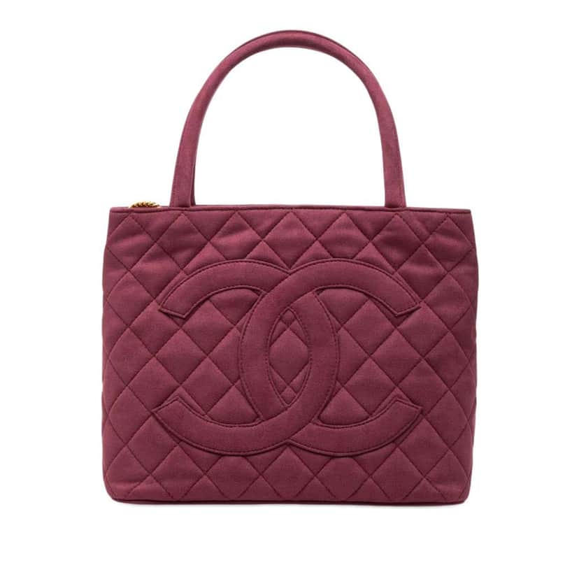 Chanel Suede Medallion Tote Red Leather Very good condition - Front View