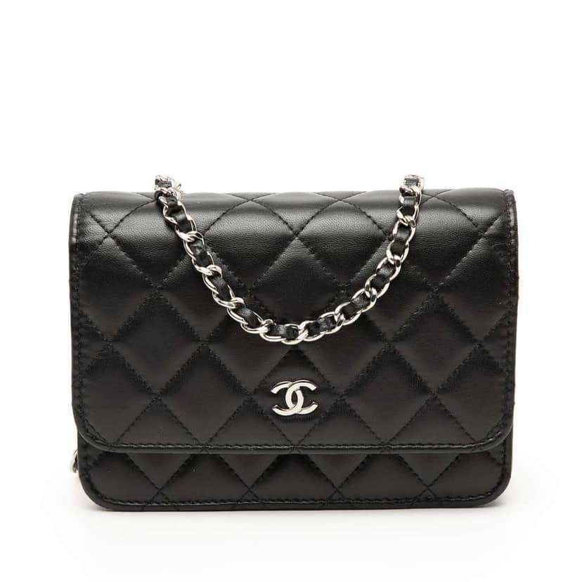Chanel Mini CC Lambskin Wallet on Chain Black Leather Very good condition - Front View