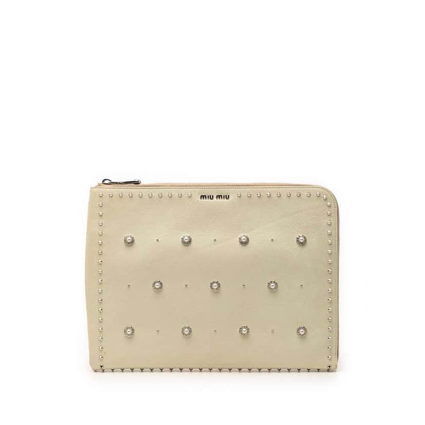 Miu Miu Faux Pearl Studded Leather Clutch White Leather Very good condition - Front View