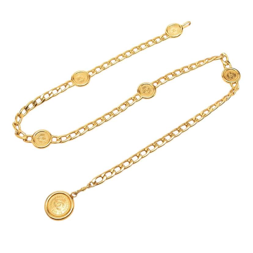 Chanel Gold Plated 31 Rue Cambon Medallion Chain Belt Gold Metal Very good condition - Front View