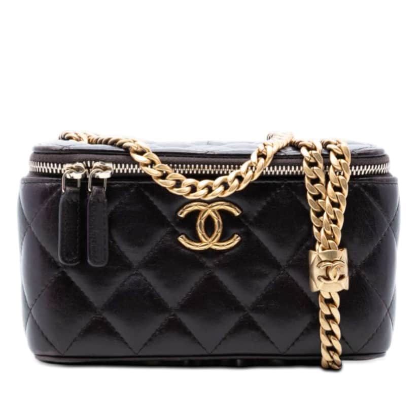 Chanel Small Quilted Lambskin Pillow Crush Vanity Case with Chain Purple Leather Very good condition - Front View