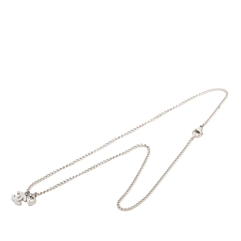 Chanel CC Brass and Strass Heart Pendant Necklace Silver Brass Very good condition - Front View