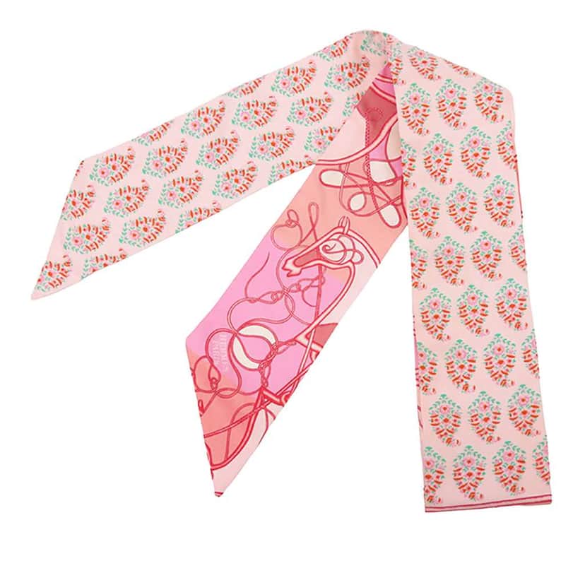 Hermès Coup de Fouet Au Bloc Silk Twilly Scarf Pink Silk Very good condition - Front View