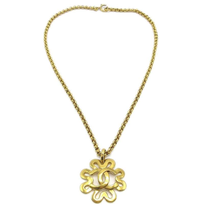 Chanel CC Flower Pendant Necklace Gold Good condition - Front View