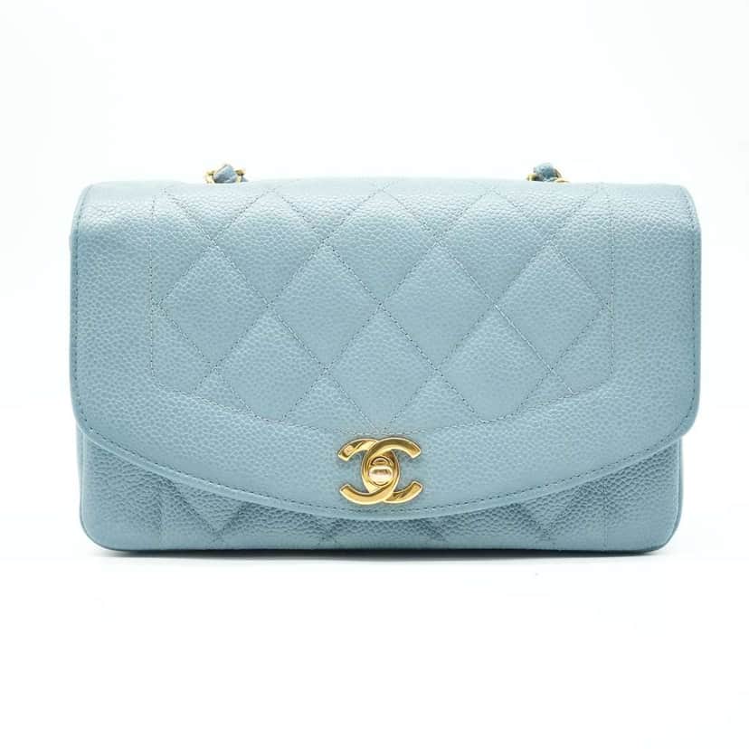 Chanel Diana Flap Bag Caviar Skin Light Blue (1994-1996) Blue Fair condition - Front View
