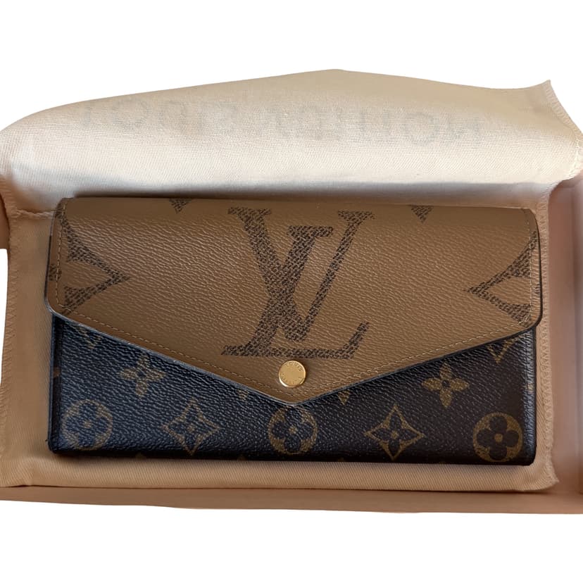 Louis Vuitton سارة