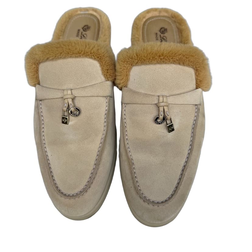 Loro Piana سحر نزهة الصيف بابوتشي