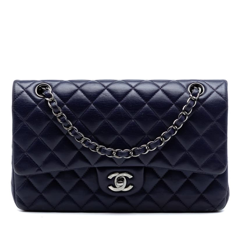 Chanel حقيبة كلاسيكية متوسطة الحجم من جلد الخروف ذات غطاء مزدوج