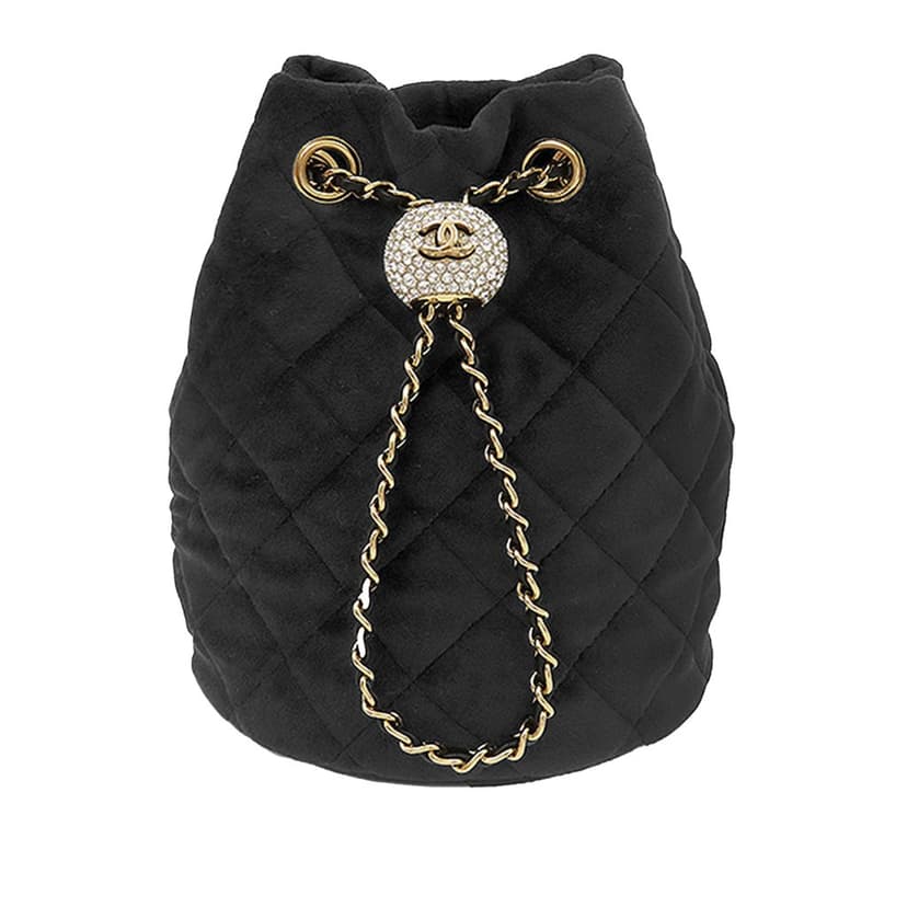 Chanel حقيبة دلو من المخمل المبطن مزينة باللؤلؤ الكريستالي