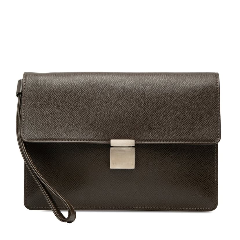 Louis Vuitton Taiga Selenga