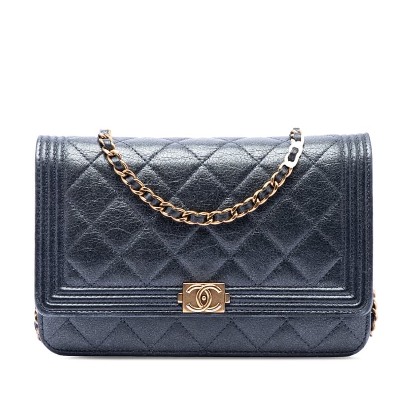 Chanel محفظة أطفال من جلد العجل المعدني المبطن مع سلسلة
