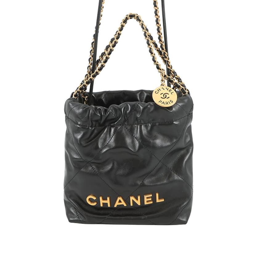 Chanel حقيبة يد صغيرة لامعة من جلد العجل مقاس 22